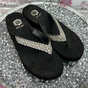 Yellow box wedge sandals flip flops rhinestone jewels Black and Silver Sandals